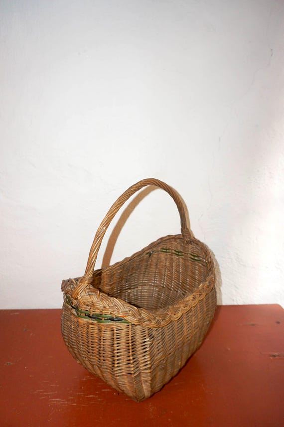 ヴィンテージ 籐 楕円形 バスケット カゴ ゴールドハンドル