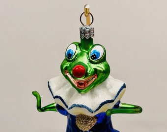 Polonaise Kurt Adler, Big Blue-Eyed Dancing Frog , Wearing Blue Suit w/Ruffled Collar, Unique Glass Ornament