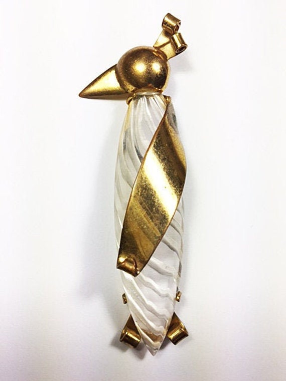 Carved Lucite Jelly Belly Brass Penguin Pin 1940s