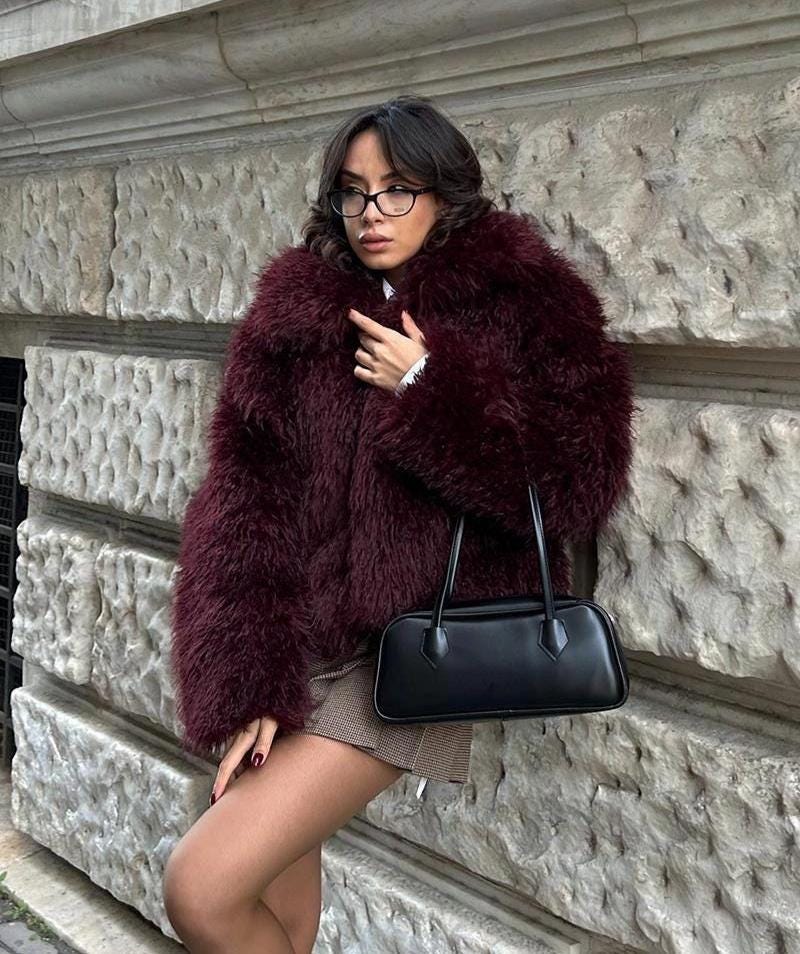 Vintage Baguette Shoulder Bag: Minimalist Faux Leather Handbag
