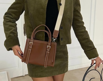 Mini bolso tote con correa: bolso bandolera minimalista de diseño