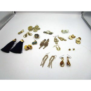 Vintage to Mod Gold Tone Costume Earrings 30 Piece Lot, Signed & Unsigned All Wearable