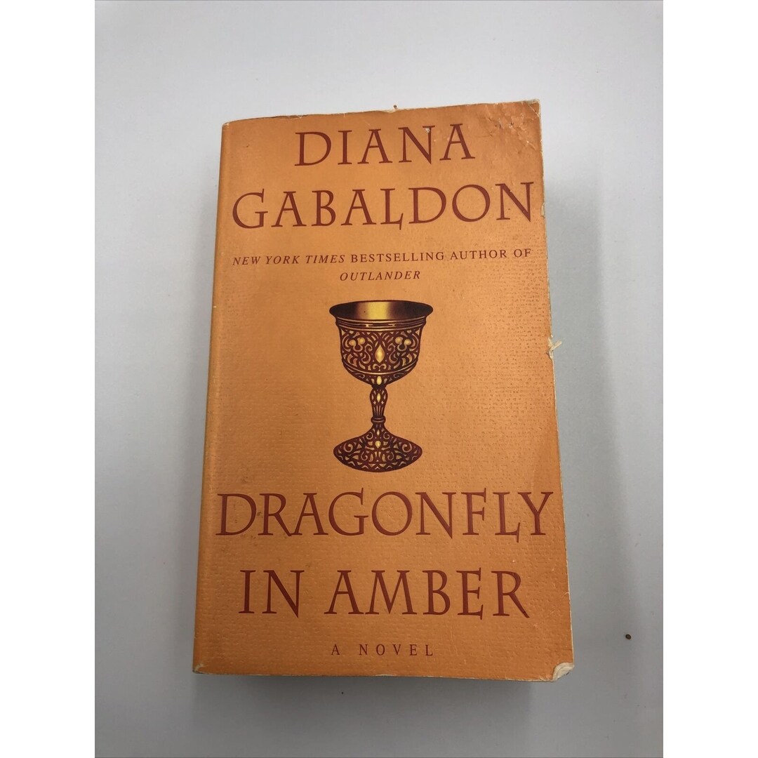 Dragonfly in Amber (outlander, Book 2) Paperback by Gabaldon, Diana
