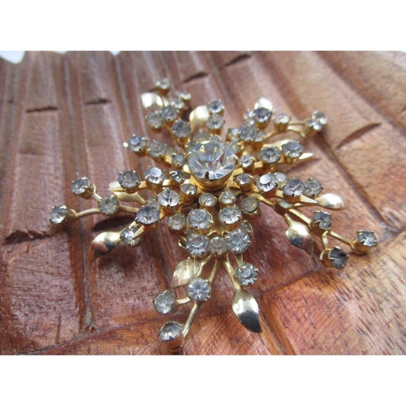 Vintage 1940's Gold Tone Coro Brand Spray Flower … - image 2