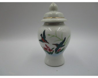 Vintage Oriental White Mini Chinese Lidded Ginger Jar Floral 3.5" Tea Vase