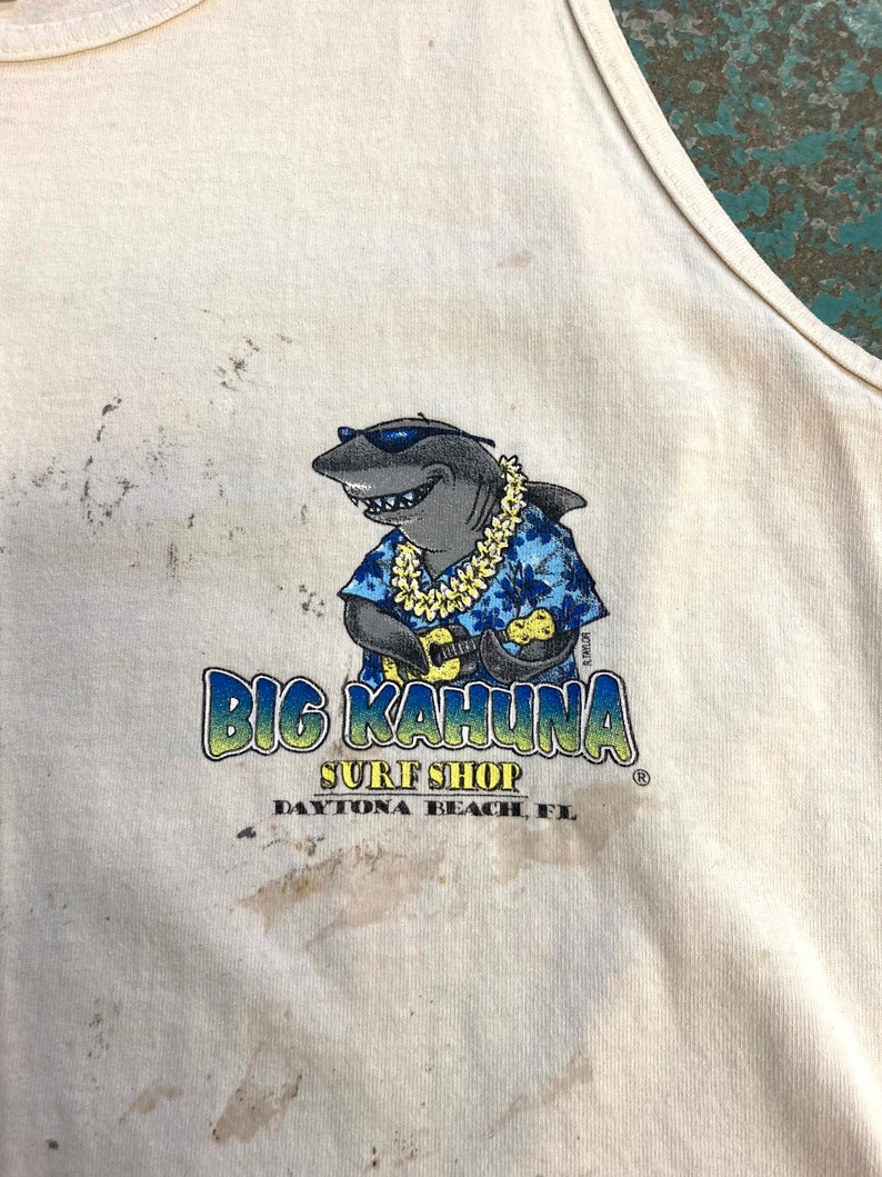 Vintage Thrashed Big Kahuna Surf Shop Tank Top, Size Medium 19.5 x 29, tags paint splatter ron jons surfing beach tshirt t shirt t-shirt image 5