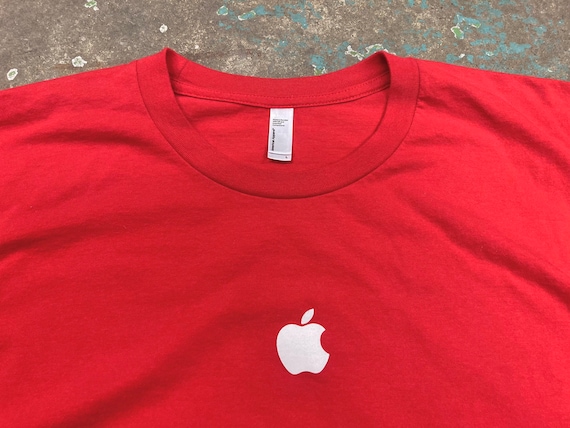 Thrifted Red Apple Store genius T Shirt 