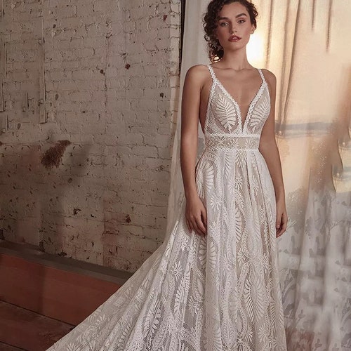 Spaghetti Straps Neckline A-line Rustic Wedding Dresses With Beaded WD549