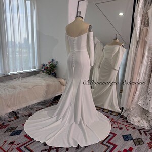 More Dresses RomantiqueBoho.com Detachable Off Shoulder Sleeves Stretch Crepe Mermaid Plus Size Wedding Dresses Elegant Ruched Bridal Gowns image 4