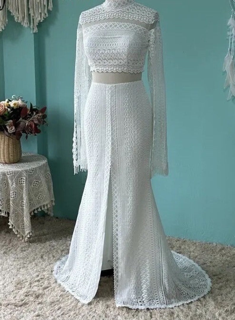 More Dresses RomantiqueBoho.com Boho Wedding Dress Lace Front Split Two Pieces Bridal Gowns Vintage High Neck Long Sleeve Vestido De Noiva image 2