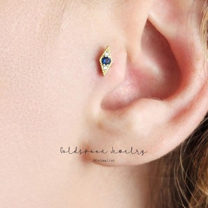 18G/16G internally threaded labret - Sapphire earrings - Cartilage stud - Tragus stud - Helix stud - Flat back labret stud -ALESSIA EARRINGS