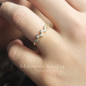 Round bezel ring - Statement ring - Wedding ring - Gemstone ring - Anniversary ring - Dainty ring - Everyday ring - Thin ring - ALIVIA RING