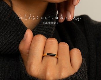 Onyx ring - Bar ring - Baguette ring - Minimalist ring - Signet ring - Everyday ring - Stackable ring - PALMER RING