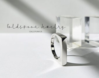 Dikke ring - Zilveren ring - Staafring - Minimalistische ring - Stapelring - Geometrische ring - Zegelring - Edgy ring - Klimopring