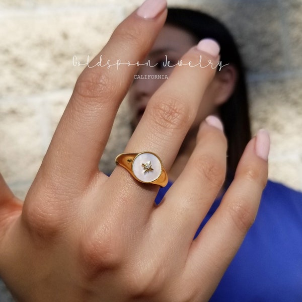 Star Ring - Mother of Pearl Ring - Gold Signet Ring - North Star Ring - Signet Ring Gold - Statement Ring - Dainty Ring - LIZZIE RING