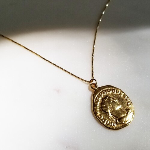 Gold Medallion Necklace Vintage Pendant 