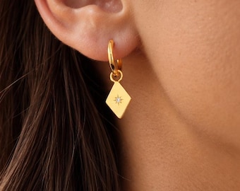 North star signet charm earrings - Minimalist drop hoops - Statement jewelry - Hypoallergenic - Gift for her - Celestial - NAOMI