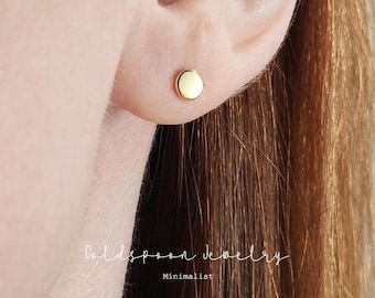 Round stud earrings - Circle earrings - Minimalist earrings - Cartilage earrings - Geometric earrings - Tiny earrings - KAORI EARRINGS