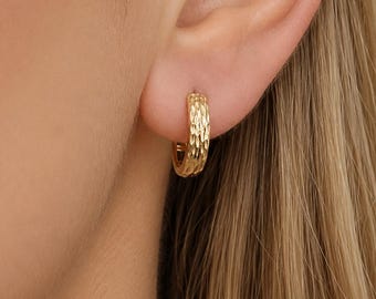 Hammered huggie hoop earrings - Minimalist everyday hoops - Dainty huggies - Gift for her - AURORA