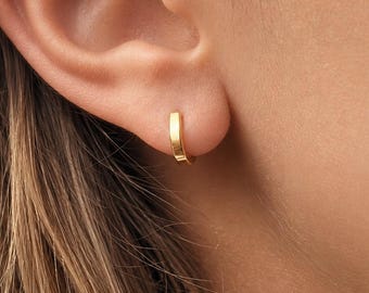 Dainty bar earrings - Minimalist jewelry - Gold studs - Gift for her - Ear jackets - Hypoallergenic - DELLA