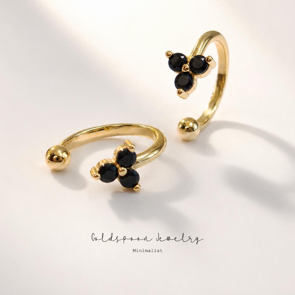 Triple black crystal ear cuffs - Dainty earrings - No piercing - Gift for her - Cartilage earrings - MELANIE EAR CUFFS