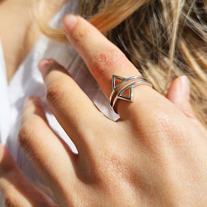 V Shaped Ring - Triangle Ring - Statement Ring - Silver Ring - Dainty Ring - Minimalist Ring - Geometric Ring - MALIA RING