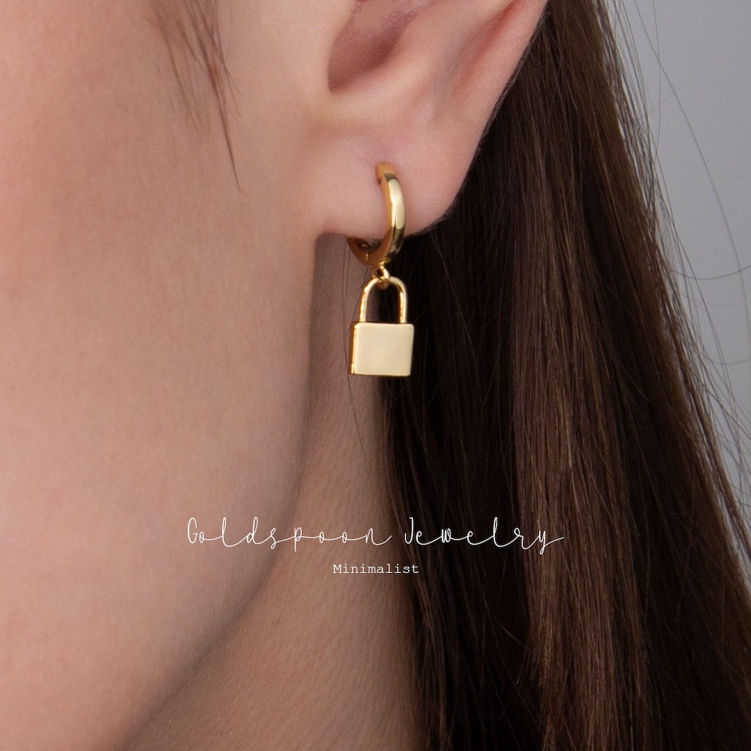 AMBUSH®︎ SMALL HEART PADLOCK EARRING AMBUSH® - Small Heart Padlock Earring | HBX - Globally