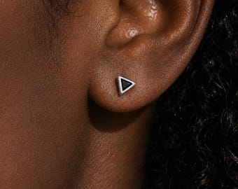 Pendientes triangulares de cristal negro - Pendientes modernos - Piercing de cartílago - Minimalista - Regalo para ella - MEARA
