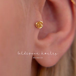18G/16G internally threaded labret - Floral earrings - Cartilage stud - Tragus stud - Helix stud - Flat back labret stud - MILANI EARRINGS