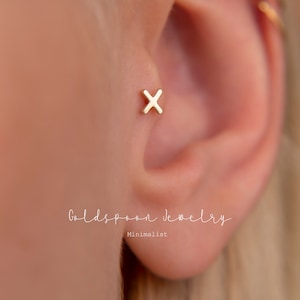 Boucles d'oreilles labret 18G/16G avec filetage intérieur - Boucles d'oreilles en forme de X - Clous du cartilage - Clous du tragus - Clous de la conque - Clous de labret à l'arrière plat - BOUCLES D'OREILLES DALLAS