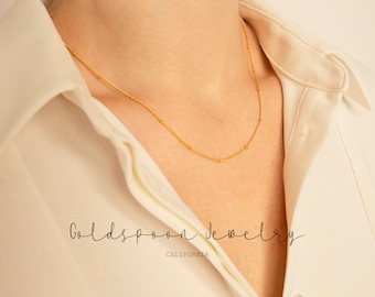 Choker in oro - Choker satellitare - Collana sottile - Choker delicato - Choker con catena a cubo - Choker con catena in oro - Gioielli delicati - VALENTINA CHOKER