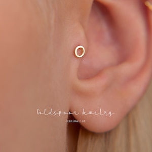 18G/16G internally threaded labret - O shaped earrings - Cartilage stud - Tragus stud - Conch stud - Flat back labret stud - SCOUT EARRINGS