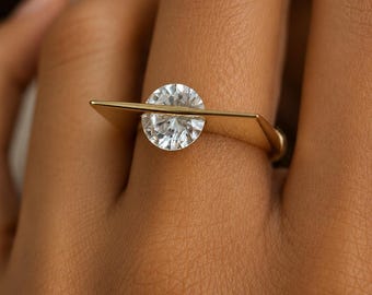 Crystal solitaire statement ring - Round cut  - Everyday minimalist jewelry - Gift for her - Light weight - AVIANA