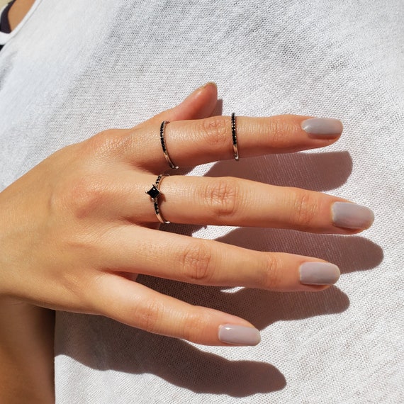CRYSTAL RING THIN BLACK W/SILVER CRYSTAL RING THIN BLACK W/SILVER