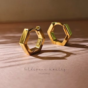 Hexagon Earrings - Hexagon Huggie Earrings - Tiny Huggie Earrings - Hexagon Hoop Earrings - Gold Huggie Earrings - VICTORIA EARRINGS