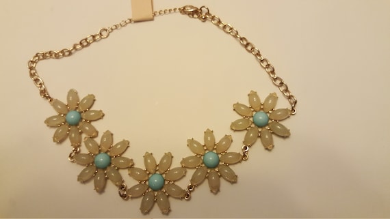 Vintage floral necklace