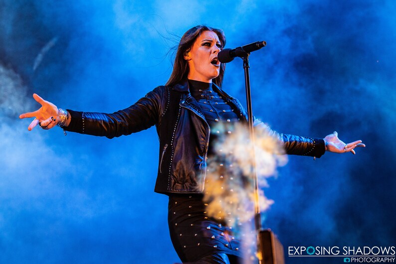 Floor Jansen Height Weight