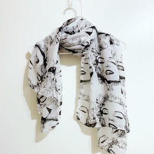 Marilyn Monroe Scarf image 1
