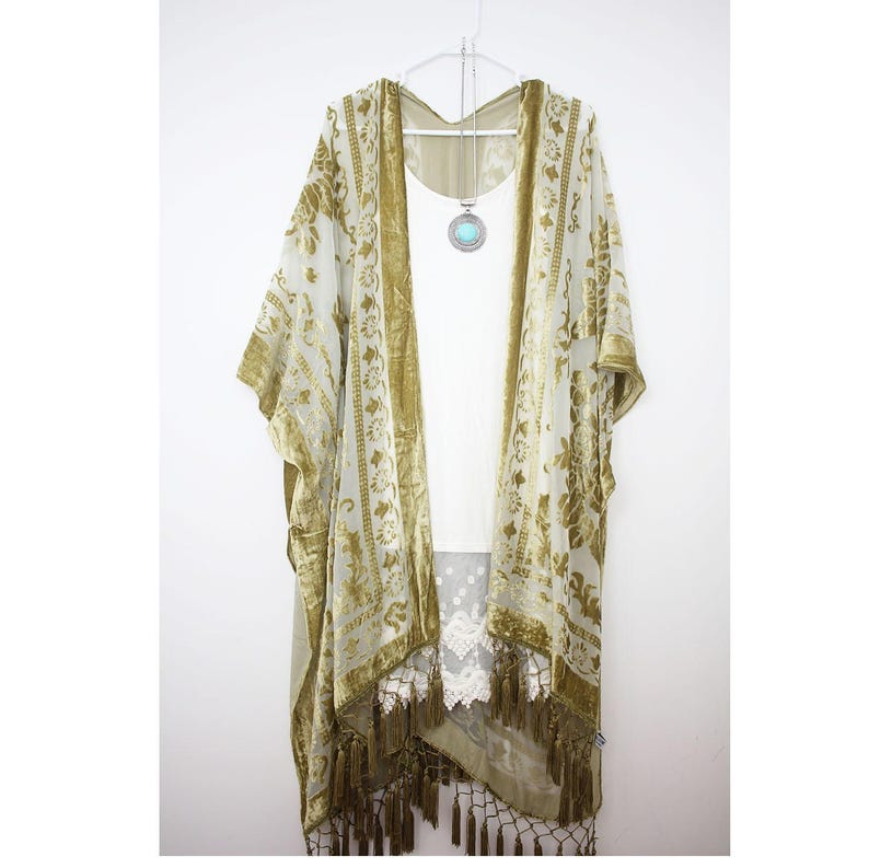 Damen Kimono, Jägergrüner Samtkimono mit Quaste, Kimonos mit seitlichen Schlitzen Mustard Olive Velvet