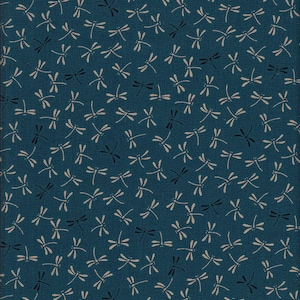 22.90 Eur/meter Japan fabric traditional cotton 50 cm x 110 cm dragonflies small denim blue D2102g