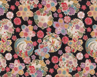 19,90 Eur/mètre tissus traditionnels japonais, coton 50 cm x 110 cm fleurs noires Chirimen B205a