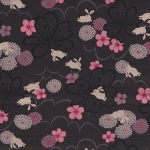 22.90 EUR/meter traditional Japanese fabrics cotton by the meter rabbit 50 cm x 110 cm Usagi to hana black C4256d