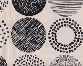 17.90 Eur/meter Japan fabric cotton leaves circles 50 cm x 110 cm Simple nordic natural G575a