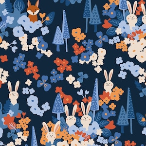 Könnte beinhalten: Ein skurriles Muster mit einem Fuchs, Hasen, Bäumen und Blumen in Blau-, Orange- und Cremetönen auf einem dunkelblauen Hintergrund. Das Design hat einen spielerischen, märchenhaften Charakter, ideal für Kinderprodukte.
