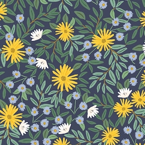 Könnte beinhalten: Nahtloses Muster mit floralem Design auf dunkelblauem Hintergrund. Das Muster zeigt gelbe Sonnenblumen, kleine blaue Blüten und weiße gänseblümchenartige Blüten, zusammen mit grünen Blättern und braunen Stielen.