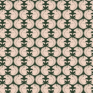 Könnte beinhalten: Ein sich wiederholendes Muster mit stilisierten Eichhörnchen in einem Kreis. Die Eichhörnchen sind hellrosa auf einem dunkelgrünen Hintergrund. Das symmetrische Design erzeugt ein visuell ansprechendes, sich wiederholendes Motiv.