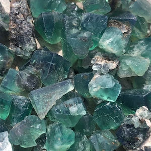 5-10g Scoop of Diana Maria Fluorite Crystals from England