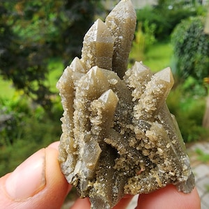 Hedenbergite in Quartz Cluster from Inner Mongolia