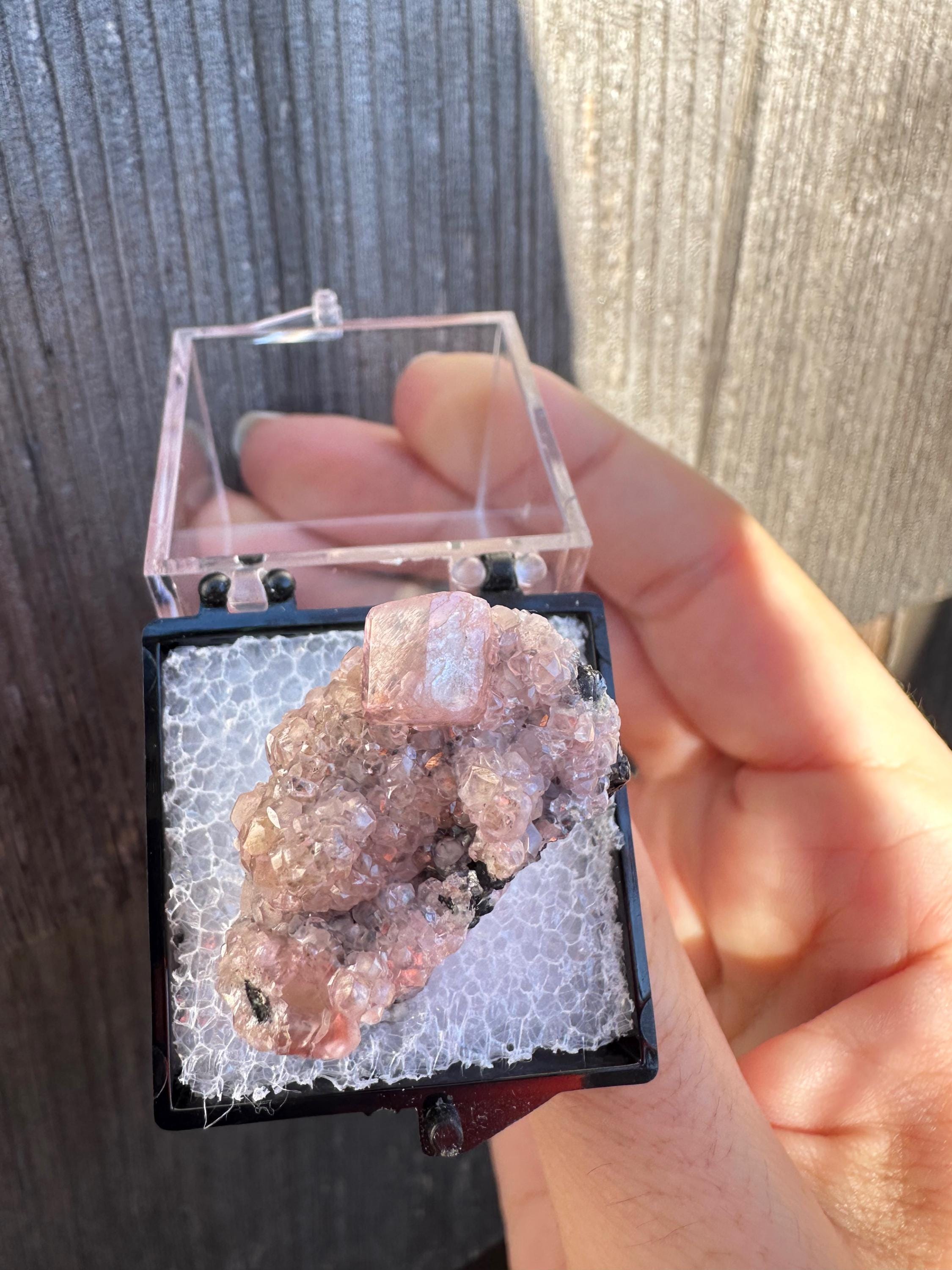 ナミビア、ツメブ鉱山産のスミソナイト var. コバルトアン - Etsy 日本