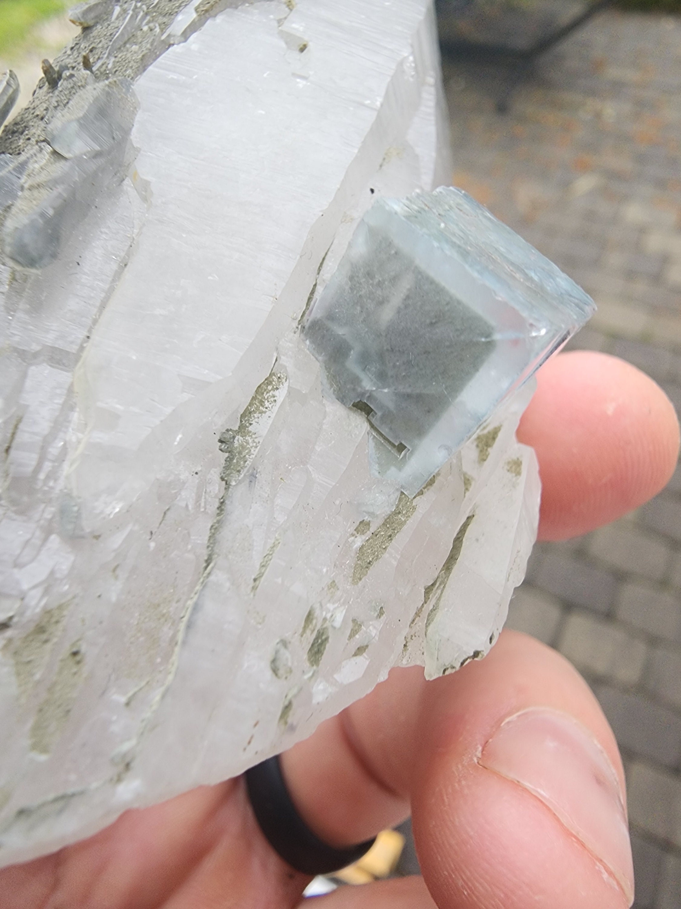 中国のYaogangxian鉱山からのYaogangxian Fluorite on Quartz - Etsy 日本
